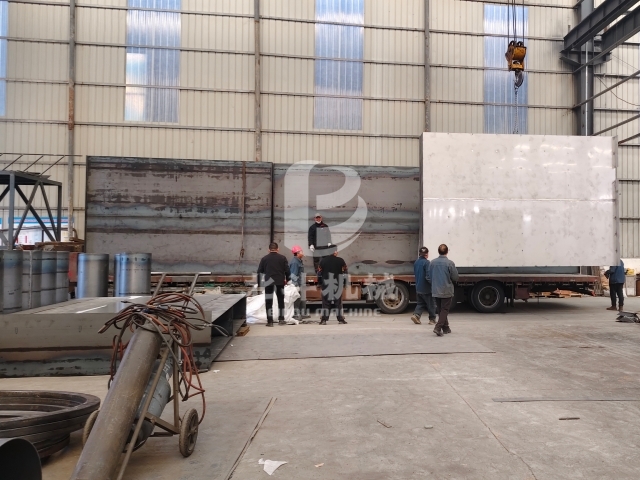 定制服務再落地!炭化生產線配件裝車